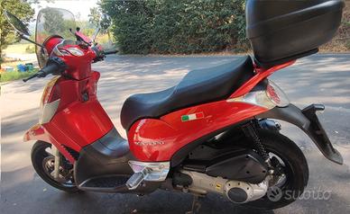 Aprilia Scarabeo 300