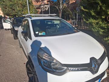 auto clio sw