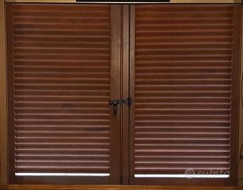 Persiane in legno massello