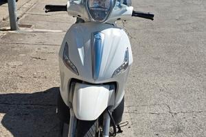 Piaggio Beverly 350