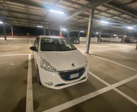 Peugeot 208 1.2 82cv