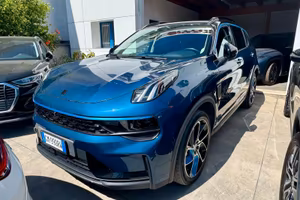 Lynk&co 01 PHEV