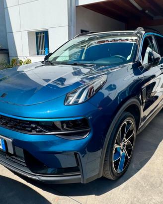 Lynk&co 01 PHEV