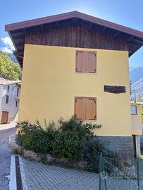 Casa indipendente con attività ricettiva