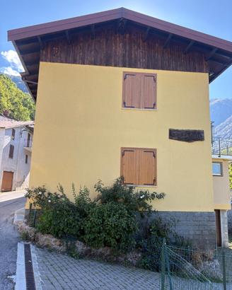 Casa indipendente con attività ricettiva