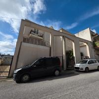 Castelvetrano app. piano 1 con box auto