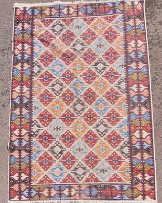 tappeto arabo geometrico