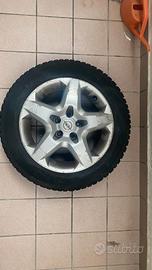 cerchi più gomme 