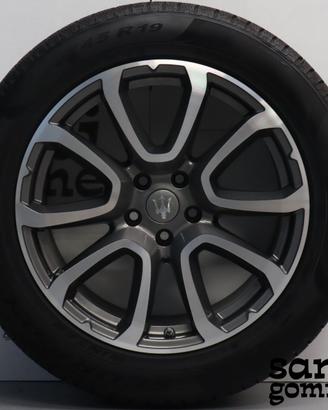 Kit winter pirelli maserati levante 19 originale
