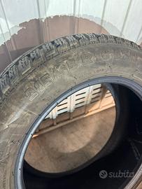 Gomme ottime invernali 215/55 R16