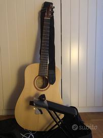 Chitarra acustica + relativi accessori