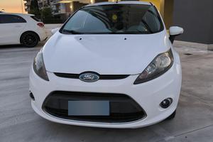 Ford Fiesta 1.25 GPL 82cv