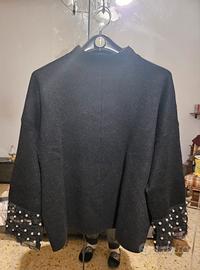 Maglia nera con perle e pizzo