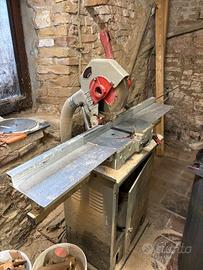 troncatrice per legno con aspirazione