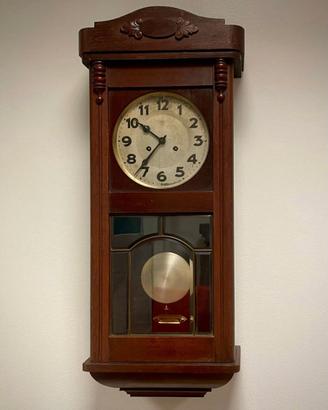 OROLOGIO A PENDOLO JUNGHANS DA PARETE A CARICA 900