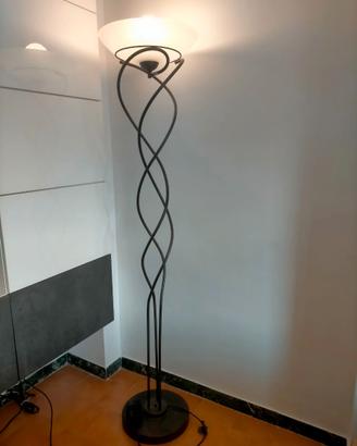 Piantana in ferro battuto