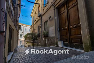 Appartamento di 142 m² con 3 locali a Catanzaro