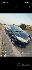 Ford Fiesta incidentata