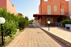 5 LOCALI A MANFREDONIA