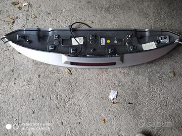 spolier posteriore renautl clio IV serie
