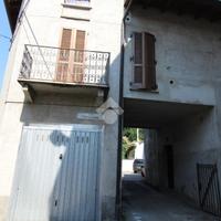 CASA SEMINDIPENDENTE A VARALLO POMBIA