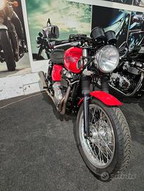 Triumph Thruxton 900