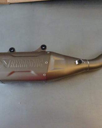 AKRAPOVIČ "SLIP-ON LINE"