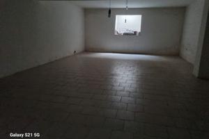 Locale garage -deposito