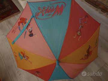 Winx ombrello + Winx Puzzle + capotto x pioggia