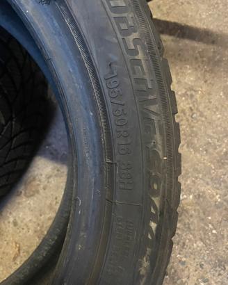 Gomme neve nuove mai usate