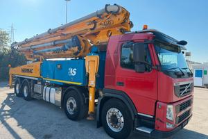 VOLVO FM460 con pompa per calcestruzzo Sermac 5RZ5