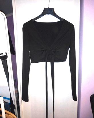 maglietta a coste con nodo indietro con anello