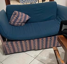 Divani letto coppia 100 euro entrambi