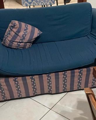 Divani letto coppia 100 euro entrambi