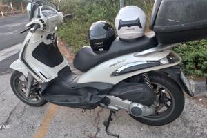 Piaggio Beverly 300 ie tourer
