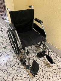 sedia a rotelle/carrozzina pieghevole