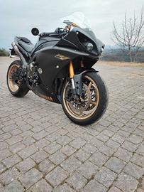 Yamaha R1 Big Bang - 2009
