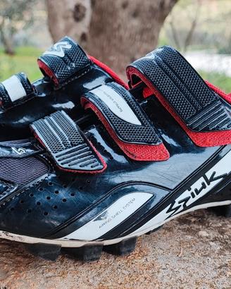 Scarpe con attacchi Shimano 