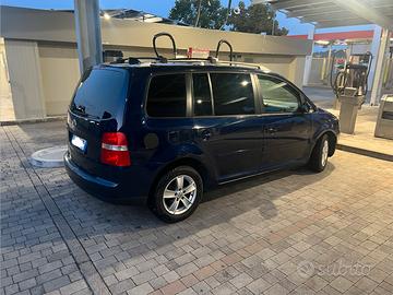 Touran 1.6 benzina gancio traino