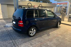 Touran 1.6 benzina gancio traino