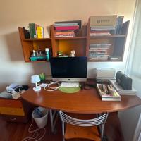 scrivania con mensole e comodino compreso