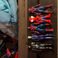 supereroi giocattolo