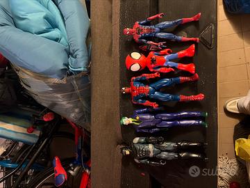 supereroi giocattolo