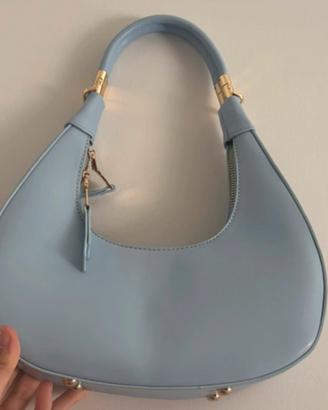 Borsa mezzaluna