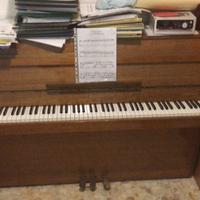 Pianoforte a muro Furstein