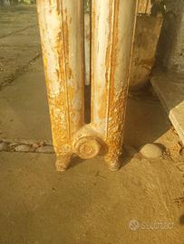 radiatore in ghisa d'epoca 