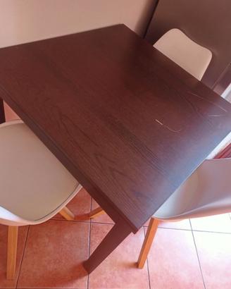 Tavolo allungabile fino a 1,70