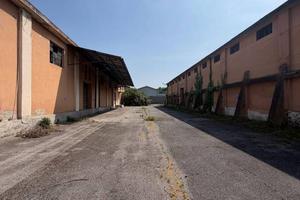 Immobile di 2304 m² a Robecco d'Oglio