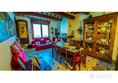 PORZIONE DI BIFAMILIARE A COLORNO