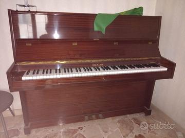 pianoforte Uhlmann Budapest
